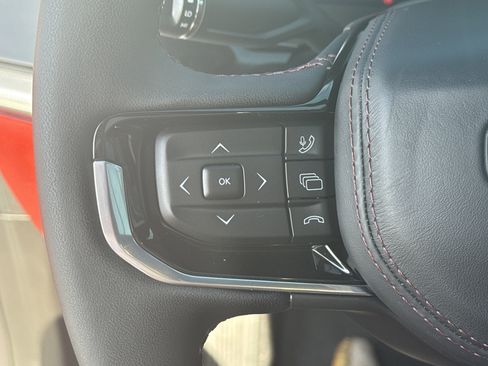 Used 2025 Jeep Wagoneer S Launch Edition image 31