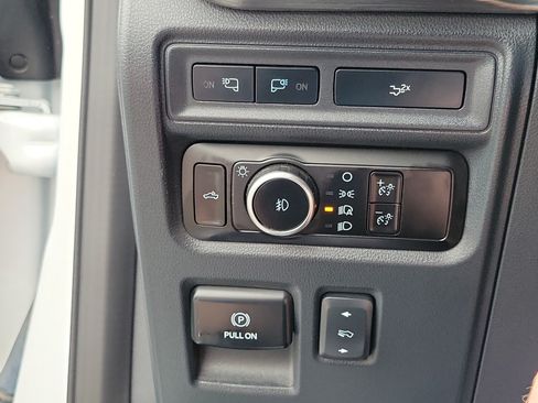 Used 2023 Ford F150 Lariat RWD image 11