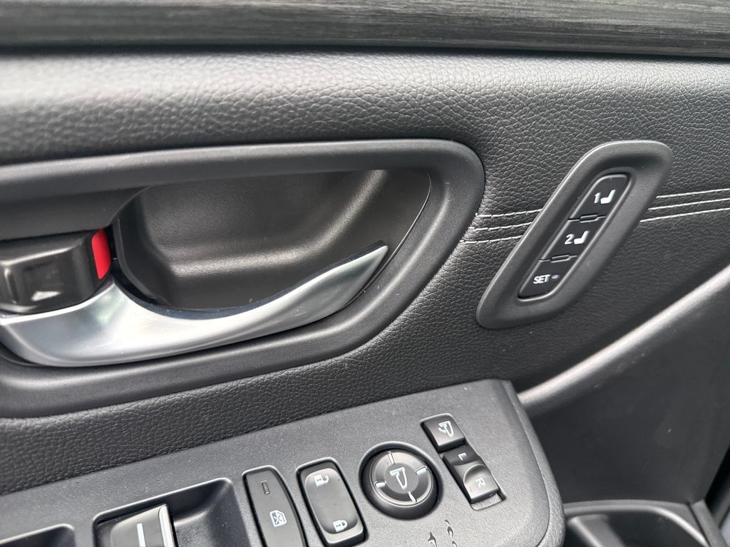Certified 2026 Honda Pilot Touring image 11