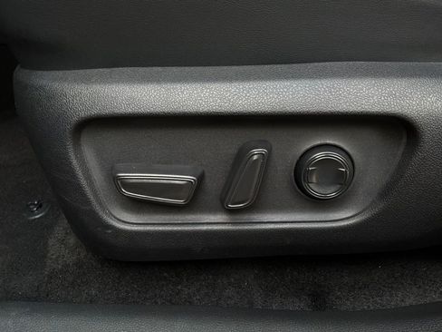 Used 2026 Toyota RAV4 XSE AWD/4WD image 12