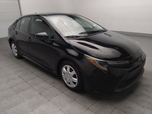 Used 2023 Toyota Corolla LE FWD image 13