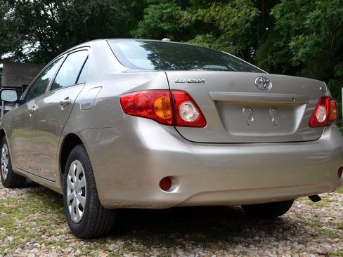 Used 2009 Toyota Corolla LE FWD image 6