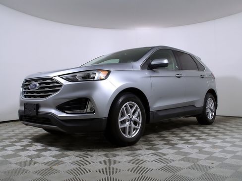 Used 2021 Ford Edge SEL FWD image 2