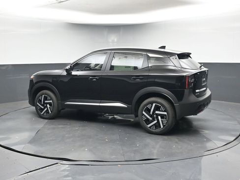 New 2026 Nissan Kicks SV image 3