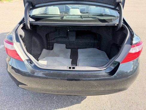 Used 2017 Toyota Camry XLE FWD image 10
