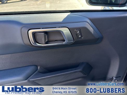 New 2025 Ford Bronco Heritage Edition image 12