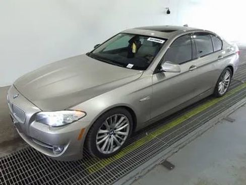 Used 2011 BMW 550i Sedan RWD image 1
