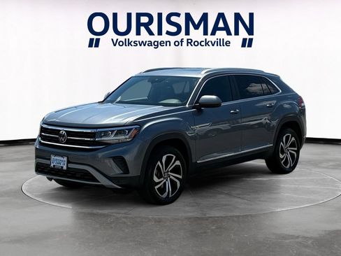 Used 2023 Volkswagen Atlas Cross Sport SEL AWD/4WD image 2