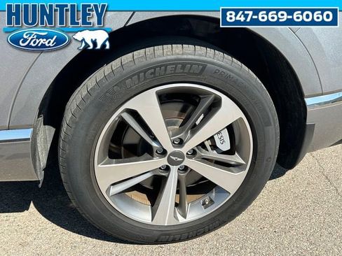 Used 2023 Genesis GV80 2.5T w/ Prestige 20" Package image 8