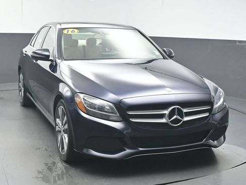 Used 2016 Mercedes-Benz C 300 Sedan image 2