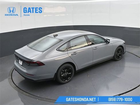 New 2025 Honda Accord SE image 38