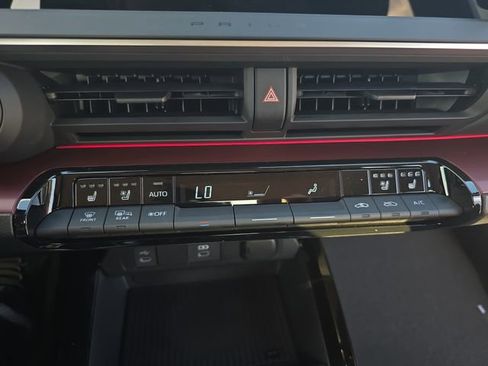 New 2026 Toyota Prius Plug-In Hybrid image 24