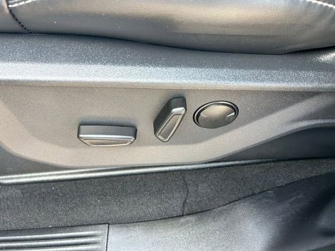 Certified 2025 Ford Expedition Platinum AWD/4WD image 16