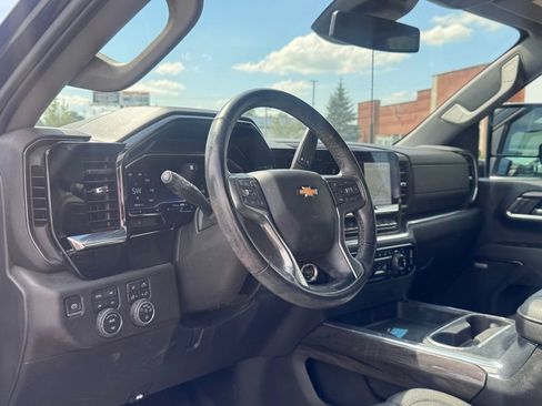 Used 2024 Chevrolet Silverado 2500 LTZ w/ LTZ Plus Package AWD/4WD image 11