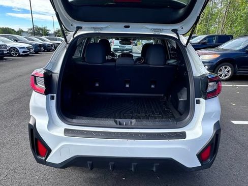 Used 2024 Subaru Crosstrek 2.0i Premium w/ Crosstrek Mirror Package AWD/4WD image 14