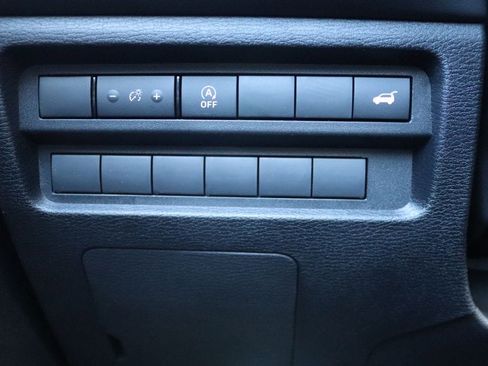 New 2026 Mitsubishi Outlander SEL image 13