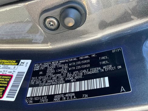 Used 2021 Toyota Highlander Platinum image 14