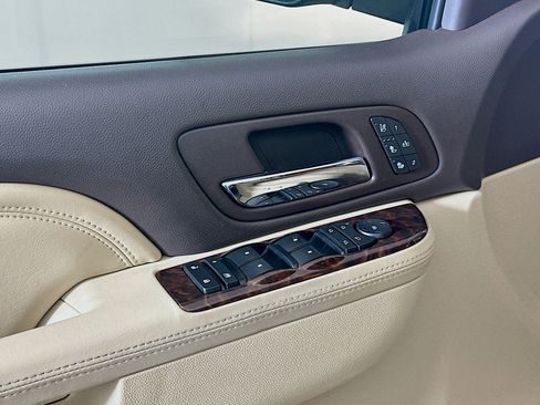 Used 2013 GMC Yukon Denali RWD image 15