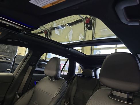 New 2026 Mercedes-Benz GLC 300 image 29