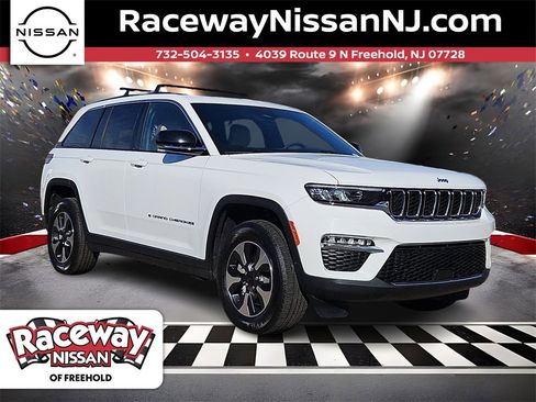 Used 2022 Jeep Grand Cherokee Limited 4xe image 1