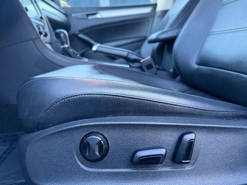 Used 2019 Volkswagen Passat 2.0T Wolfsburg w/ Wheels & Sunroof Package image 26