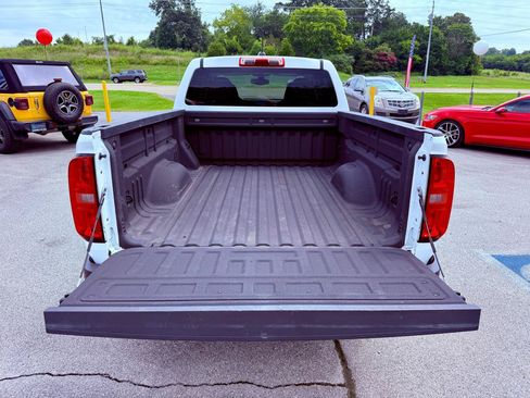 Used 2017 Chevrolet Colorado W/T w/ WT Convenience Package RWD image 20