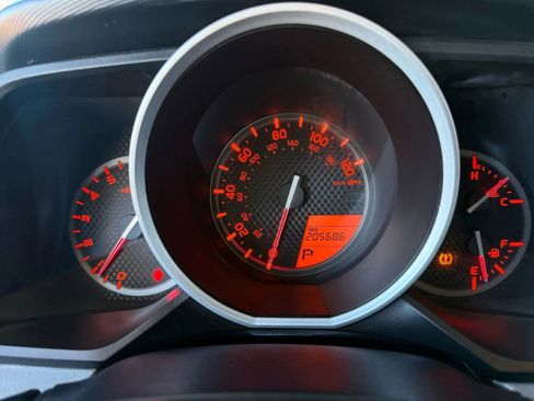 Used 2011 Toyota 4Runner SR5 image 38