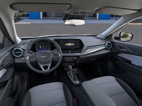 New 2026 Chevrolet Trax LT w/ Driver Confidence Package image 15
