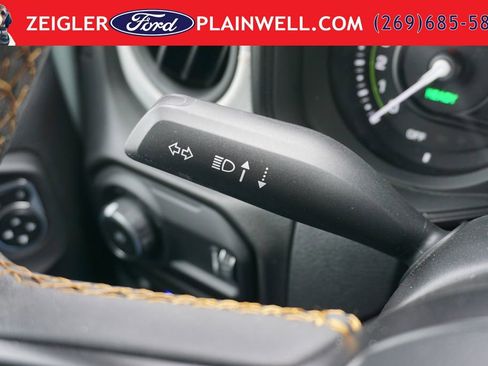 Used 2024 Jeep Wrangler Unlimited AWD/4WD image 25