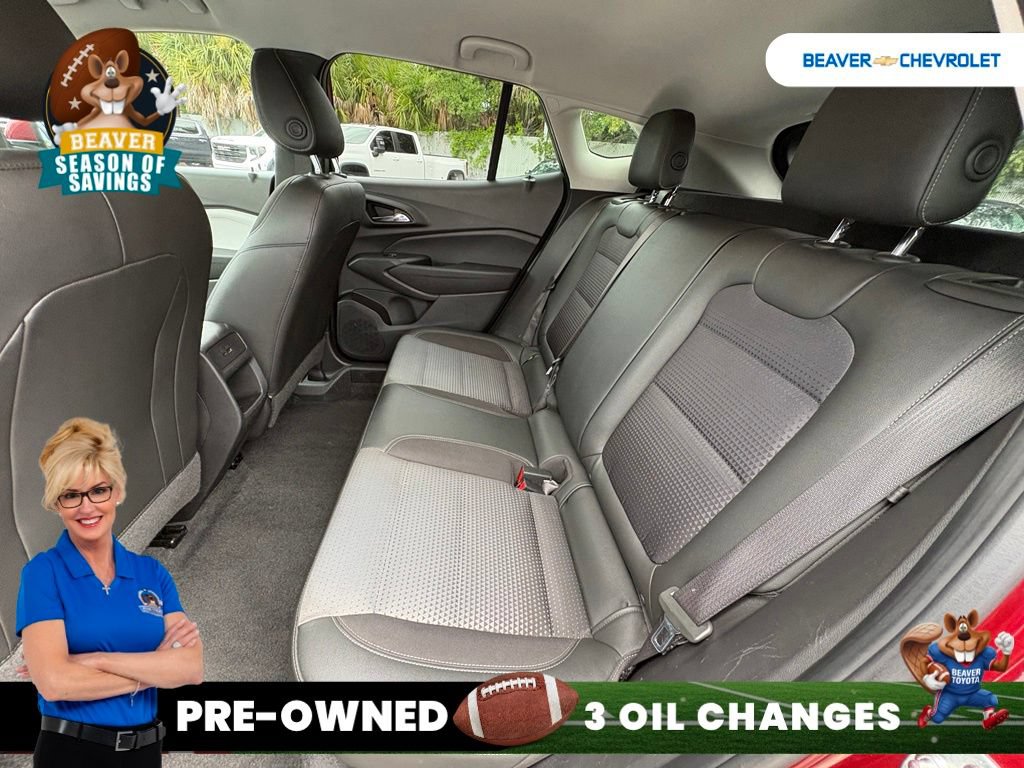 Used 2025 Chevrolet Trax LT FWD image 14