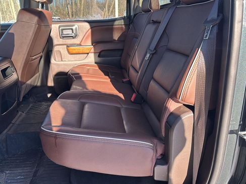 Used 2019 Chevrolet Silverado 2500 High Country image 11