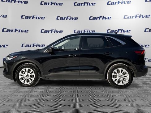 Used 2024 Ford Escape Active w/ Cold Weather Package FWD image 2