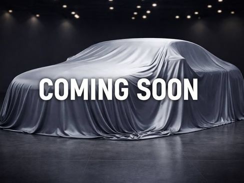 Used 2024 Chrysler Pacifica Limited FWD image 1
