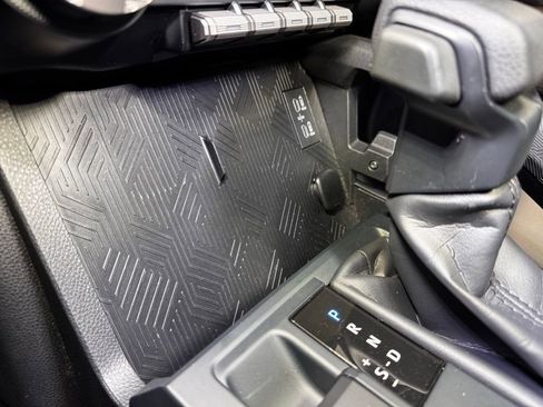 Used 2025 Toyota Tacoma SR5 image 35