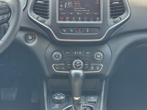 Used 2023 Jeep Cherokee Altitude Lux AWD/4WD image 15