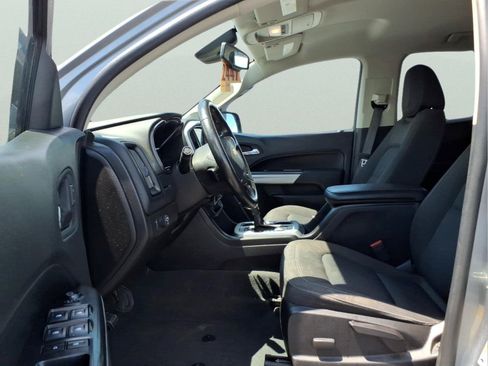 Used 2021 Chevrolet Colorado LT w/ Safety Package RWD image 17