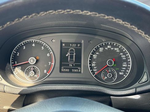 Used 2015 Volkswagen Passat 1.8T Sport image 28