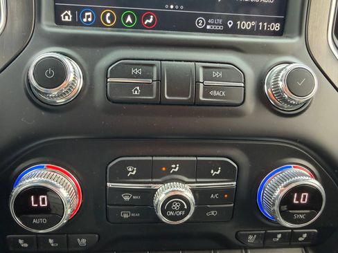 Used 2021 GMC Sierra 1500 AT4 w/ AT4 Value Package AWD/4WD image 18