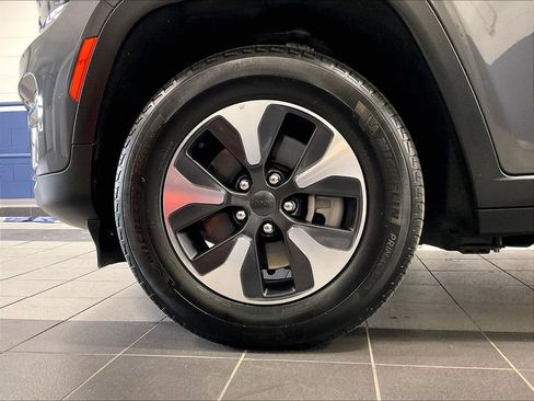 Used 2024 Jeep Grand Cherokee Limited 4xe AWD/4WD image 7