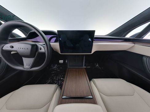 Used 2023 Tesla Model X AWD/4WD image 26