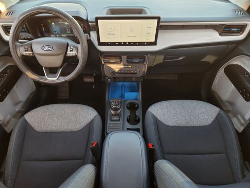 Used 2025 Ford Maverick XLT FWD image 34
