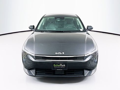Used 2025 Kia K4 FWD image 2