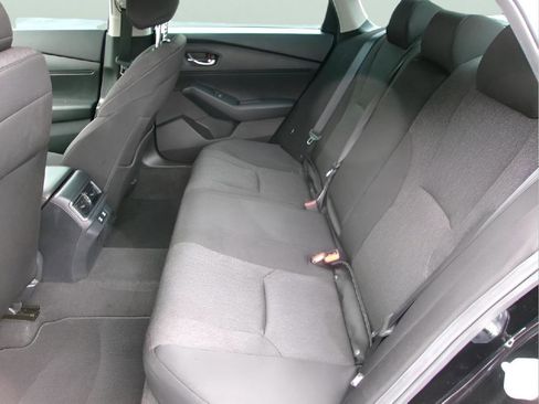 Used 2025 Honda Accord LX image 10