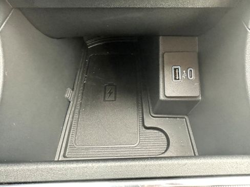 Used 2022 Ford Edge Titanium w/ Equipment Group 301A image 21