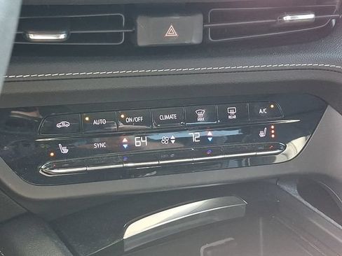 Used 2023 Buick Envision Essence AWD/4WD image 16