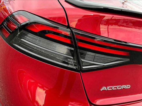 Used 2024 Honda Accord Sport image 27