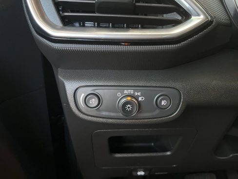 Used 2023 Chevrolet TrailBlazer LT w/ Convenience Package image 13