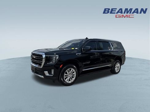Used 2022 GMC Yukon XL SLT AWD/4WD image 3