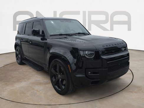 Used 2025 Land Rover Defender 110 X-Dynamic SE AWD/4WD image 4