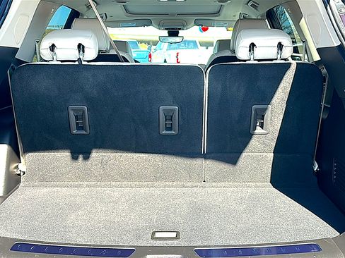 Used 2022 Buick Enclave Avenir w/ Avenir Technology Package image 22